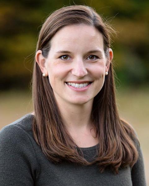 Headshot of Laura Kloepper, assistant professor in the EOS Center for Acoustics Research and Education. 