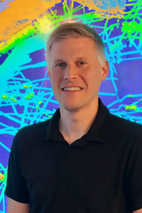 Color headshot of Thomas Butkiewicz.