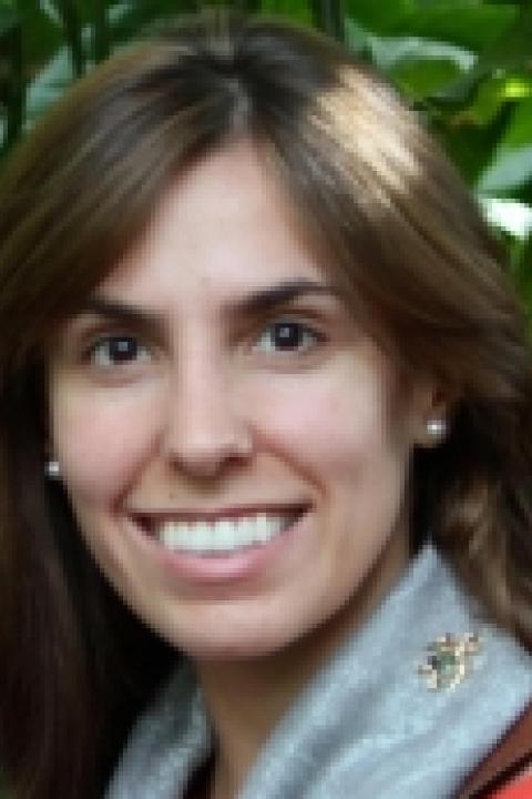 A headshot of Maria Fahnestock with the Earth Systems Research Center.