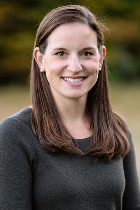 Headshot of Laura Kloepper, assistant professor in the EOS Center for Acoustics Research and Education. 