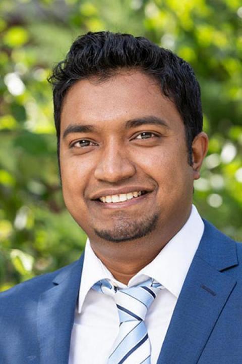 Color headshot of MD Shaad Mahmud of EOS Assistant Professor in Center for Acoustics Research and Education.